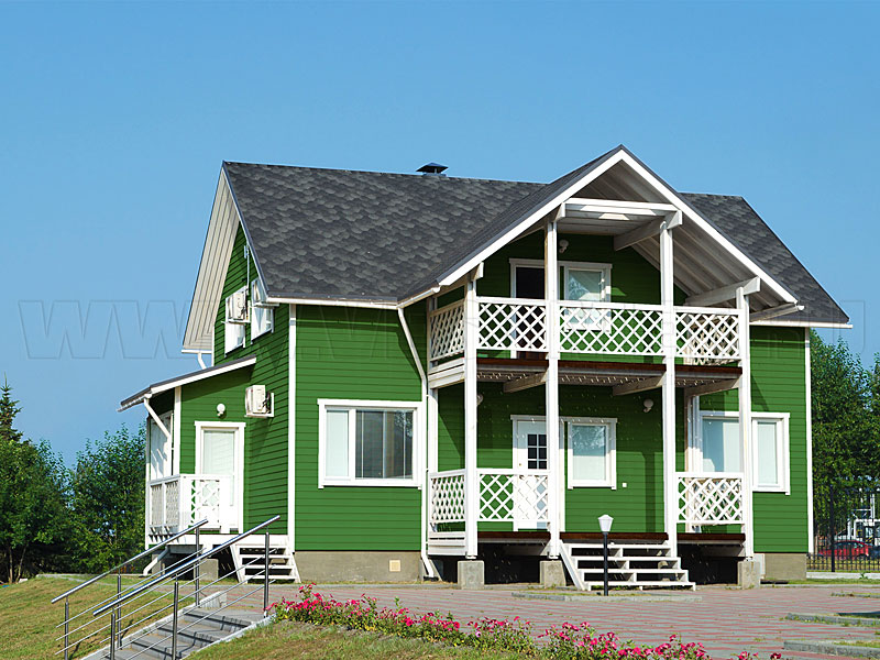 Фото 3 - фасад с отделкой сайдингом Fineber Standart Extra, цвет Зеленый