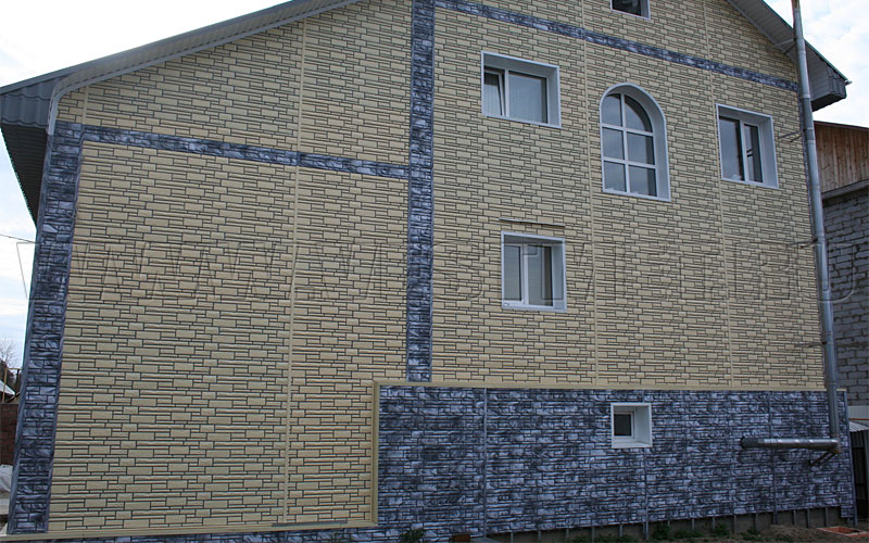 Фото 2 - фасад с отделкой панелями Доломит Эксклюзивный